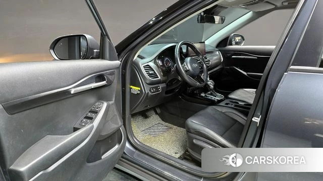 Kia Seltos id 4339121 из Кореи 30