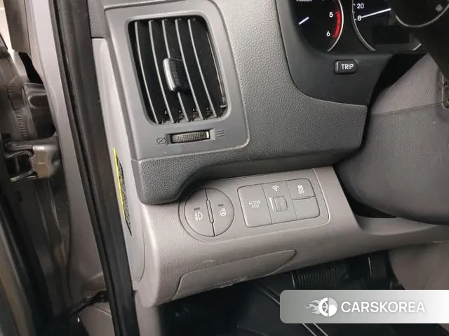 Hyundai The New Grand Starex id 3474780 из Кореи 19