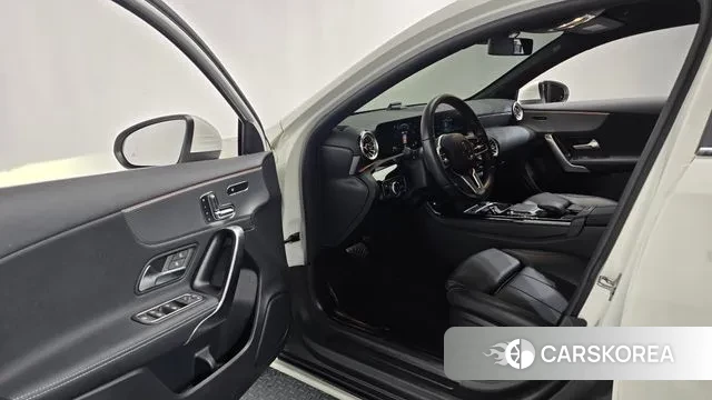 Mercedes-Benz A-Class W177 id 3311438 из Кореи 20