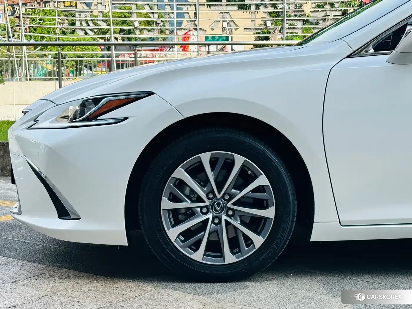 Lexus ES id 4654559 из Китая 25