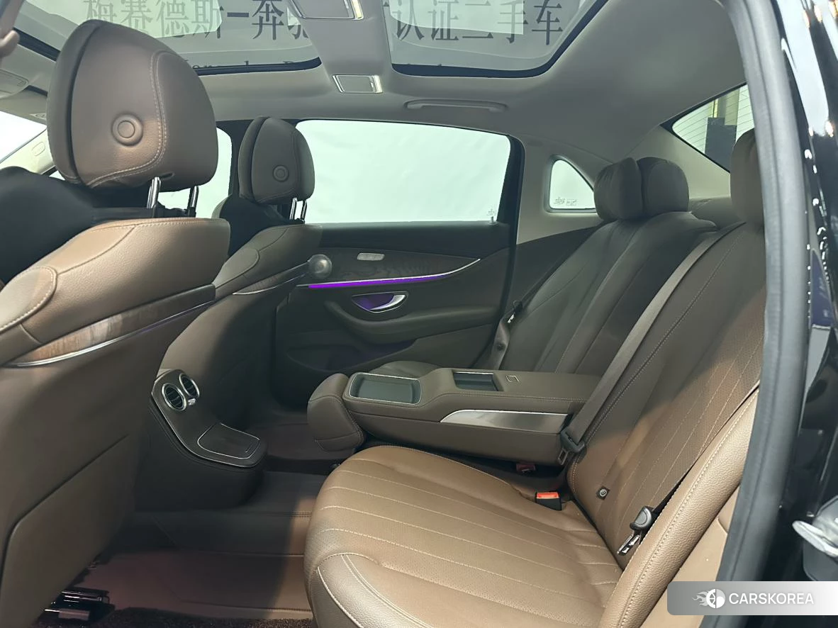 Mercedes-Benz E-Class id 4513978 из Китая 17