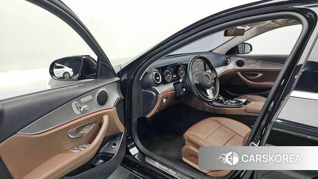 Mercedes-Benz E-Class W213 id 4907758 из Кореи 31