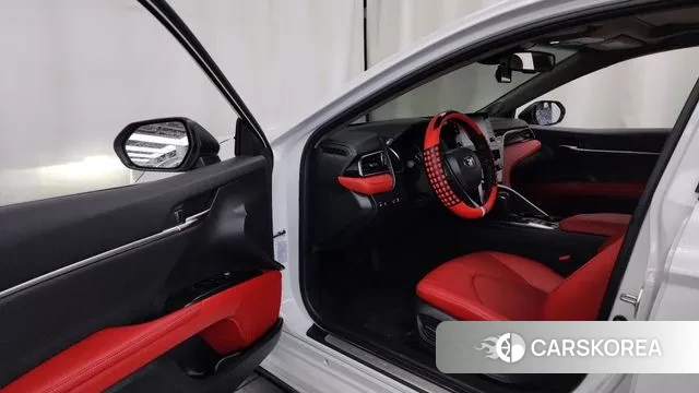 Toyota Camry (XV70) id 2929961 из Кореи 20