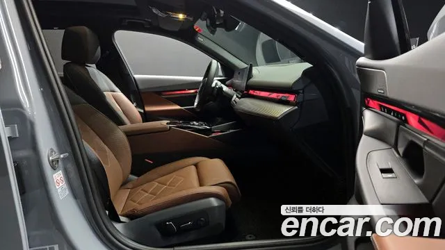 BMW 5 Series (G60) id 2722020 из Кореи 20