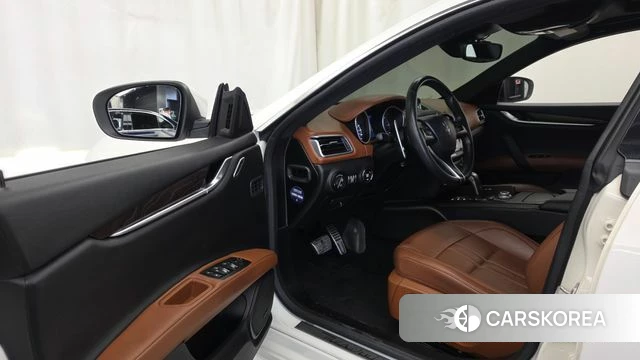 Maserati Ghibli id 4764538 из Кореи 20