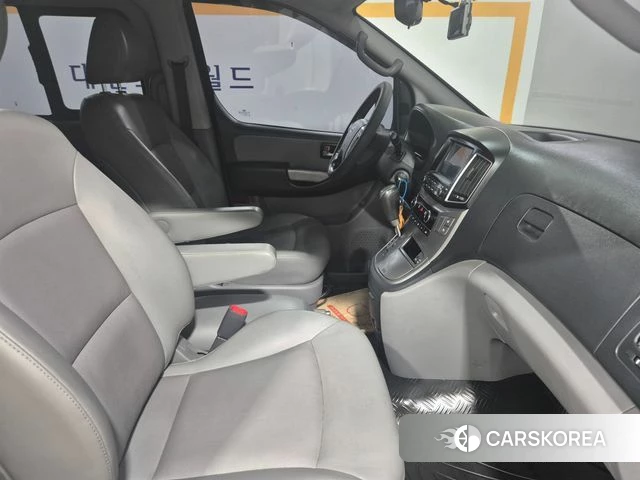 Hyundai The New Grand Starex id 4519499 из Кореи 19