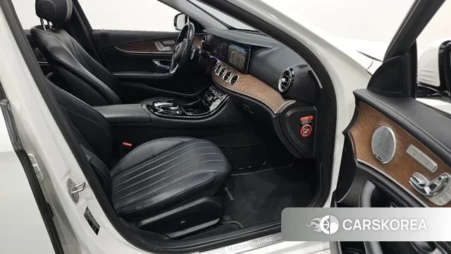 Mercedes-Benz E-Class W213 id 3166592 из Кореи 20