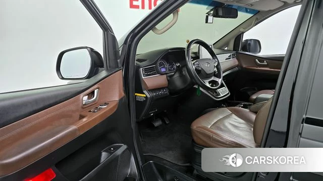 Hyundai The New Grand Starex id 4245751 из Кореи 36