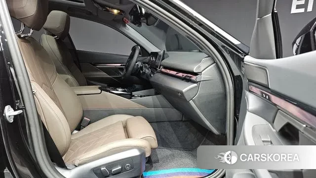 BMW 5 Series (G60) id 3457104 из Кореи 20