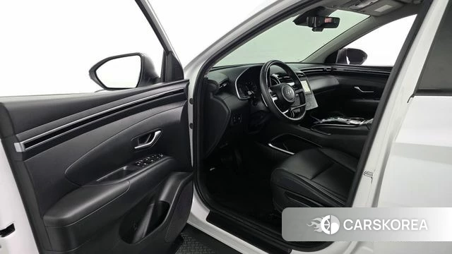 Hyundai Tucson (NX4) id 4871407 из Кореи 32