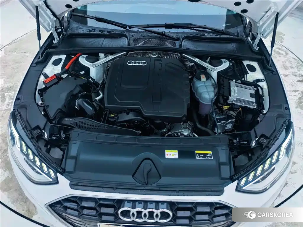 Audi A4L id 4601738 из Китая 25