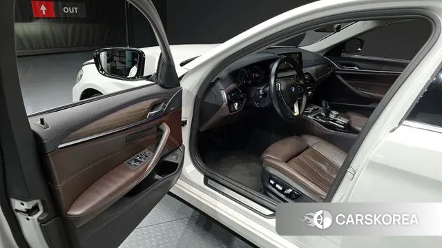 BMW 5 Series (G30) id 3754578 из Кореи 20