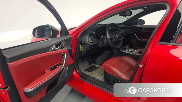 Kia Stinger id 3682549 из Кореи 20