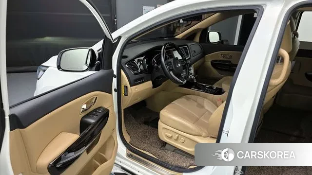 Kia The New Carnival id 2971122 из Кореи 20