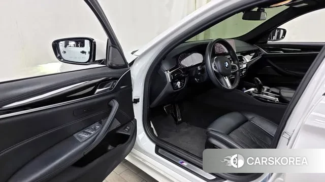 BMW 5 Series (G30) id 3736267 из Кореи 20