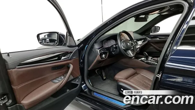 BMW 5 Series (G30) id 2640416 из Кореи 20