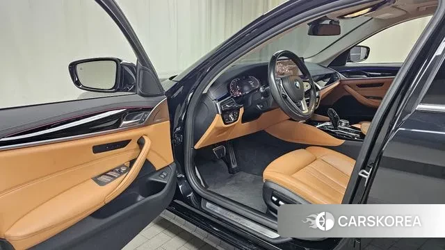 BMW 5 Series (G30) id 2998859 из Кореи 20