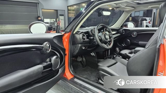 Mini Cooper S id 4384147 из Кореи 30