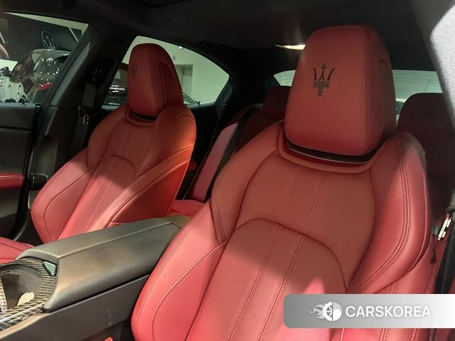 Maserati Ghibli id 3870658 из Кореи 18