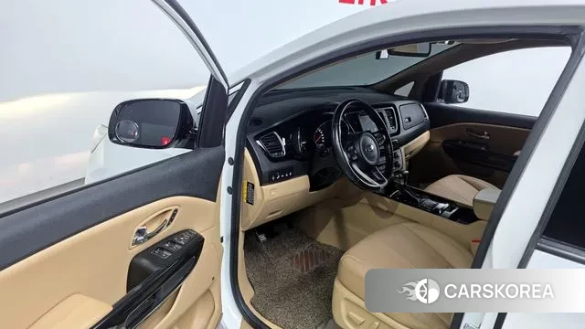 Kia All New Carnival id 3742925 из Кореи 20