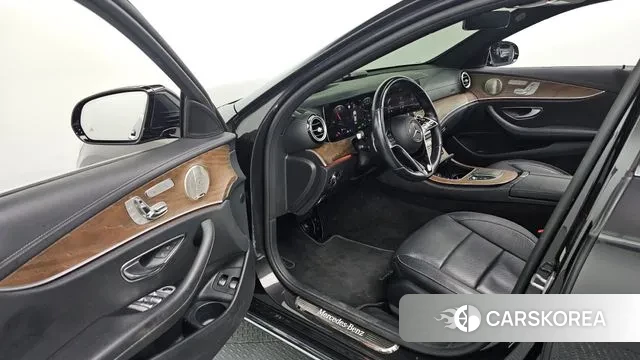 Mercedes-Benz E-Class W213 id 3378998 из Кореи 20