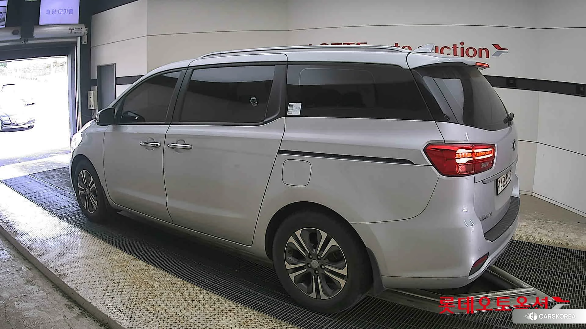 Kia Carnival id 4289610 из Кореи 37