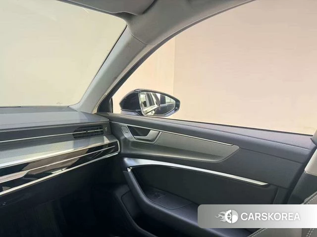 Audi A6L id 4278635 из Китая 15