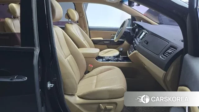 Kia The New Carnival id 3292321 из Кореи 20