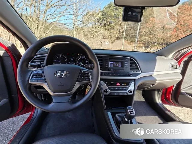 Hyundai Avante AD id 3695402 из Кореи 10