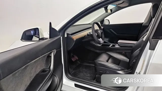 Tesla Model Y id 3318210 из Кореи 20