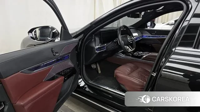 BMW 7 Series (G70) id 3684601 из Кореи 20