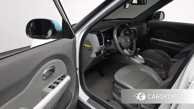 Kia Soul EV id 3429578 из Кореи 20