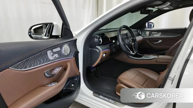 Mercedes-Benz E-Class W213 id 4267599 из Кореи 34