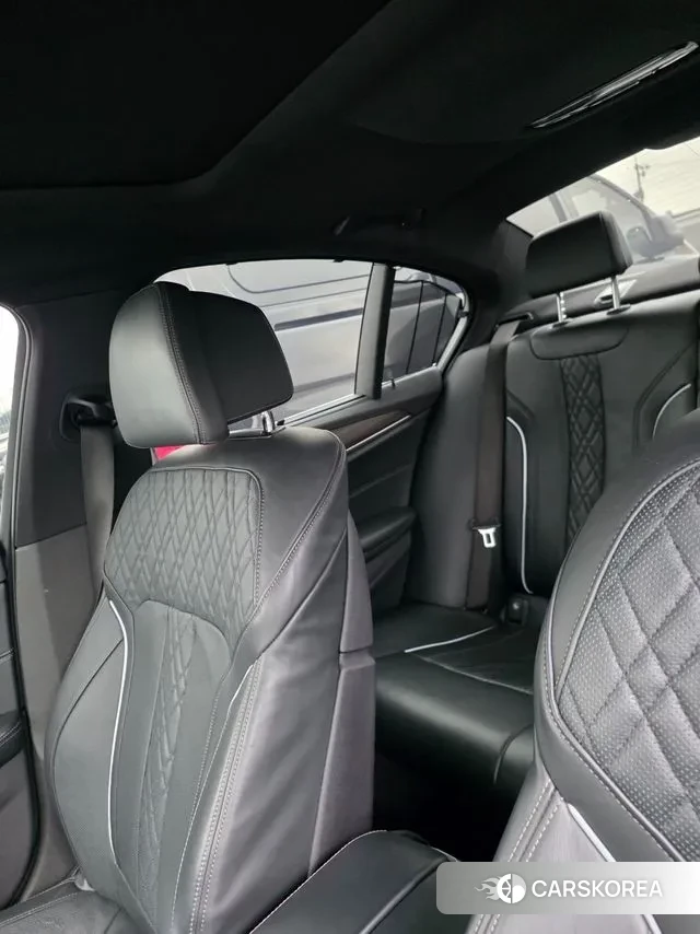 BMW 5 Series (G30) id 3754742 из Кореи 10