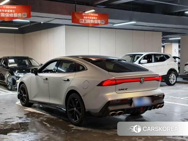 Chang'an UNI-V id 4374803 из Китая 11