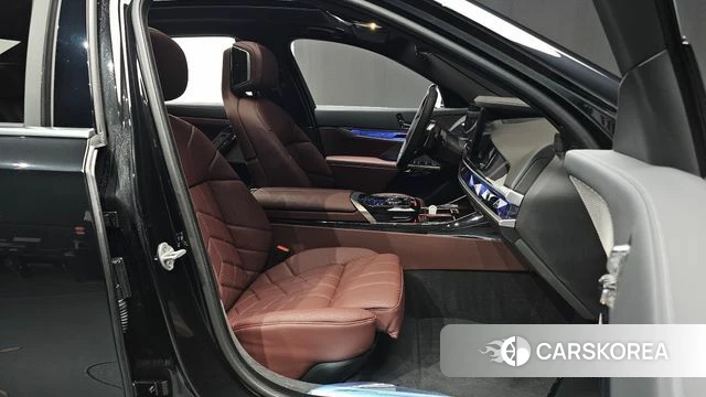 BMW 7 Series (G70) id 4315000 из Кореи 20