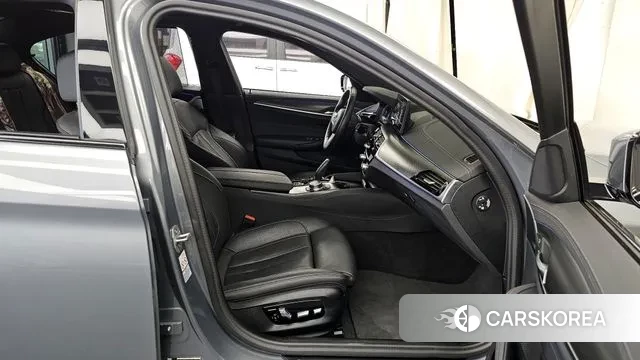 BMW 5 Series (G30) id 3394368 из Кореи 20