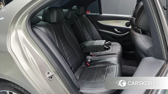Mercedes-Benz E-Class W213 id 4793729 из Кореи 32