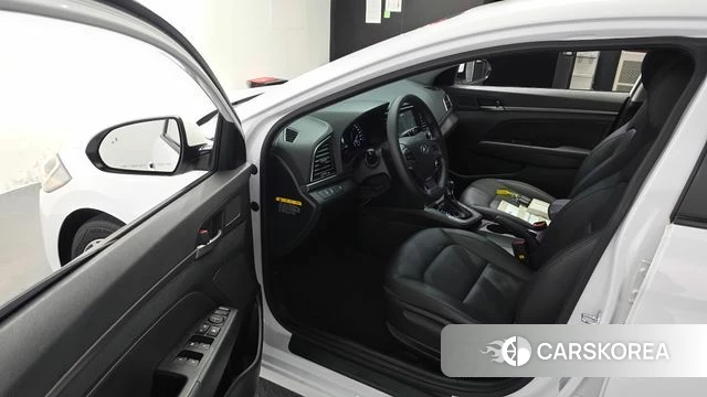 Hyundai Avante AD id 4662943 из Кореи 31