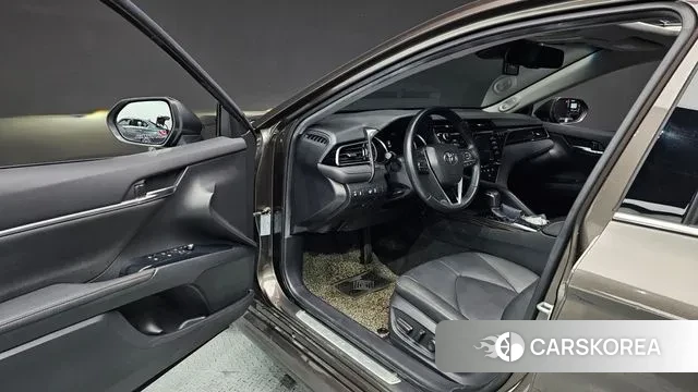 Toyota Camry (XV70) id 3535798 из Кореи 20