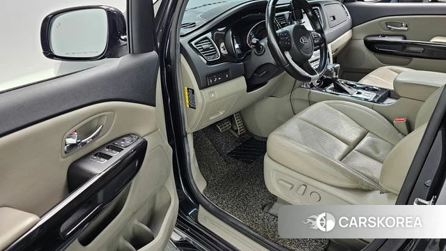 Kia The New Carnival id 4269468 из Кореи 30