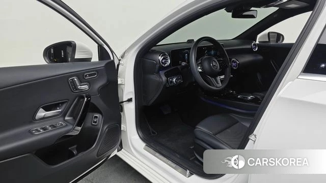 Mercedes-Benz A-Class W177 id 4567945 из Кореи 30