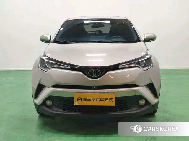 Toyota C-HR id 4210227 из Китая 20