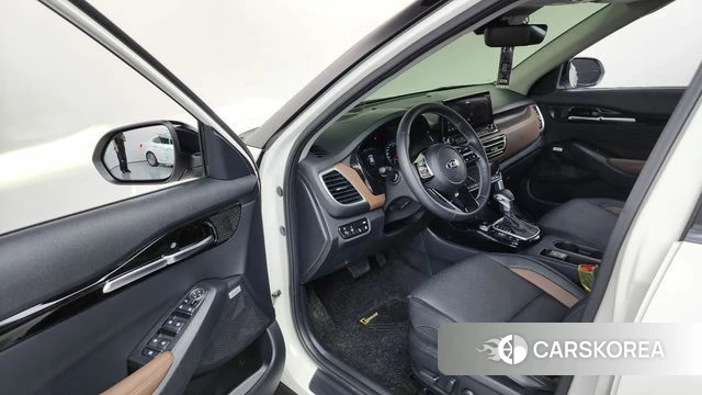 Kia Seltos id 4409861 из Кореи 32