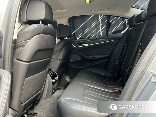 BMW 5 Series (G30) id 3581105 из Кореи 20