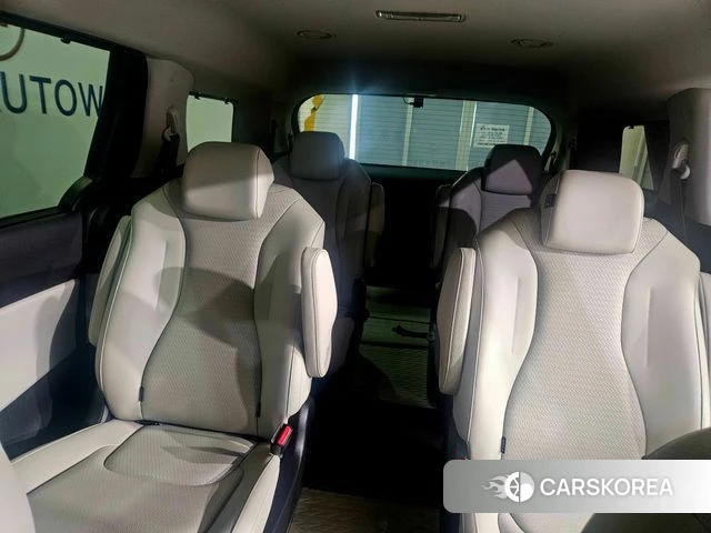 Kia Carnival 4th generation id 4402511 из Кореи 20