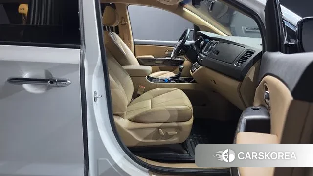 Kia The New Carnival id 3536037 из Кореи 20