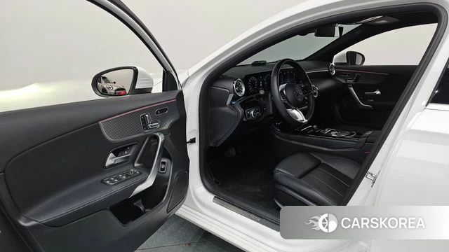 Mercedes-Benz A-Class W177 id 4560652 из Кореи 29
