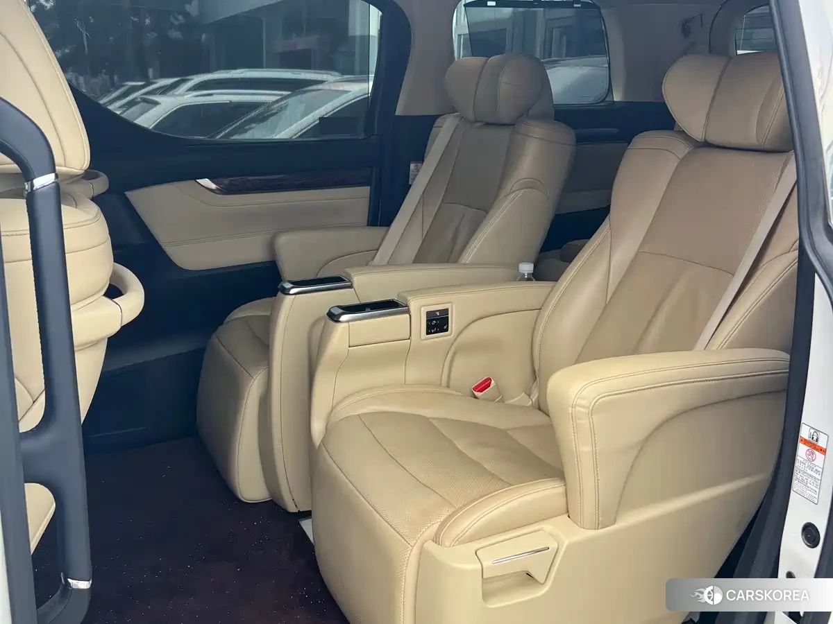 Toyota Elfa id 4622612 из Китая 15