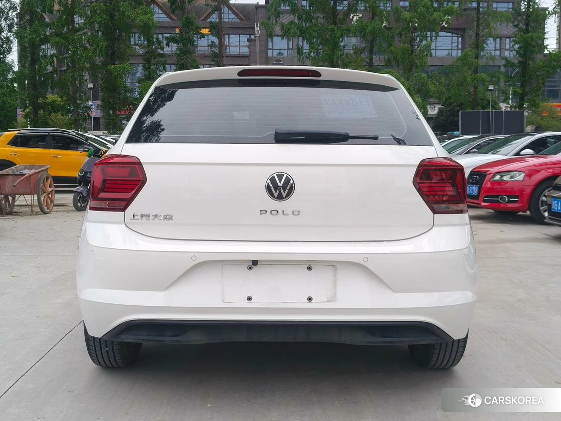 Volkswagen Polo id 4498969 из Китая 13